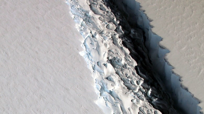 Antartika’dan Büyük Bir Buz Dağı Koptu