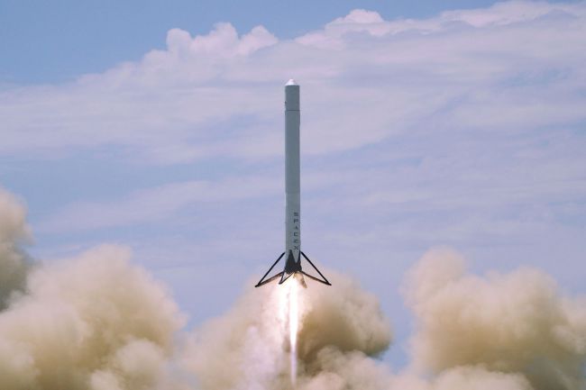 spacex roketleri:  Falcon 9 Yeniden Kullanılabilir Geliştirme Aracı