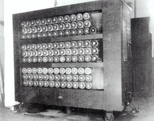 Alan Turing ve Bombe Makinesi