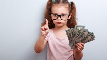 Beyinsizler Çocuk: Para nereden geliyor?