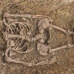 İngiltere'deki antik Roma bölgesinde ortaya çıkarılan düzinelerce başı kesilmiş iskelet !
