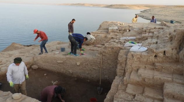 Dev Baraj Kururken 3.400 Yıllık Gizli Şehrin Kalıntıları Ortaya Çıktı