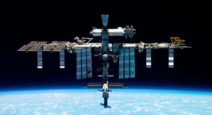 NASA’da elektrik kesintisi: 7 astronot, NASA ile iletişimsiz kaldı