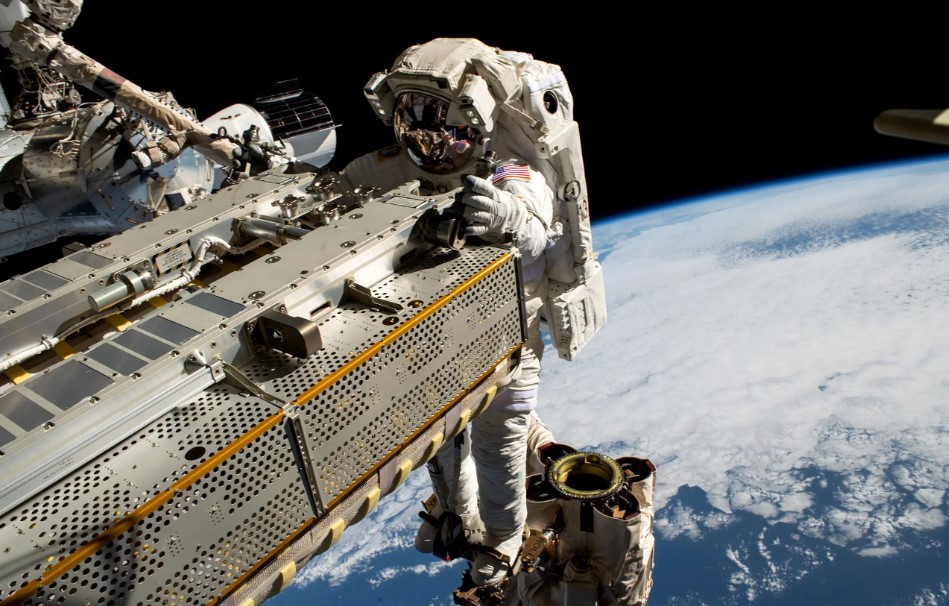 NASA’da elektrik kesintisi: 7 astronot, NASA ile iletişimsiz kaldı