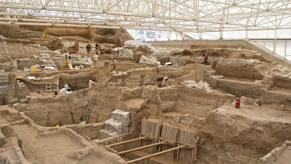 Çatalhöyük’teki Sürpriz: Dünyanın İlk Tarım Köylerinden Biri Beklenenden Çok Daha Az Nüfusa Sahipti