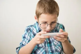 Çocuklarda Miyop Artıyor. Ebeveynler Bu konuda Ne Yapabilir?