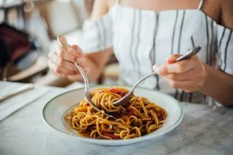 Makarna ve Ekmeği Bir Gün Bırak, Oruç Gibi Yağ Yak!