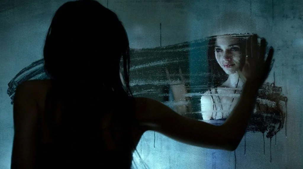 Aynalar İnsanları Neden Korkutur? Aynalardaki Karanlık Gerçek!