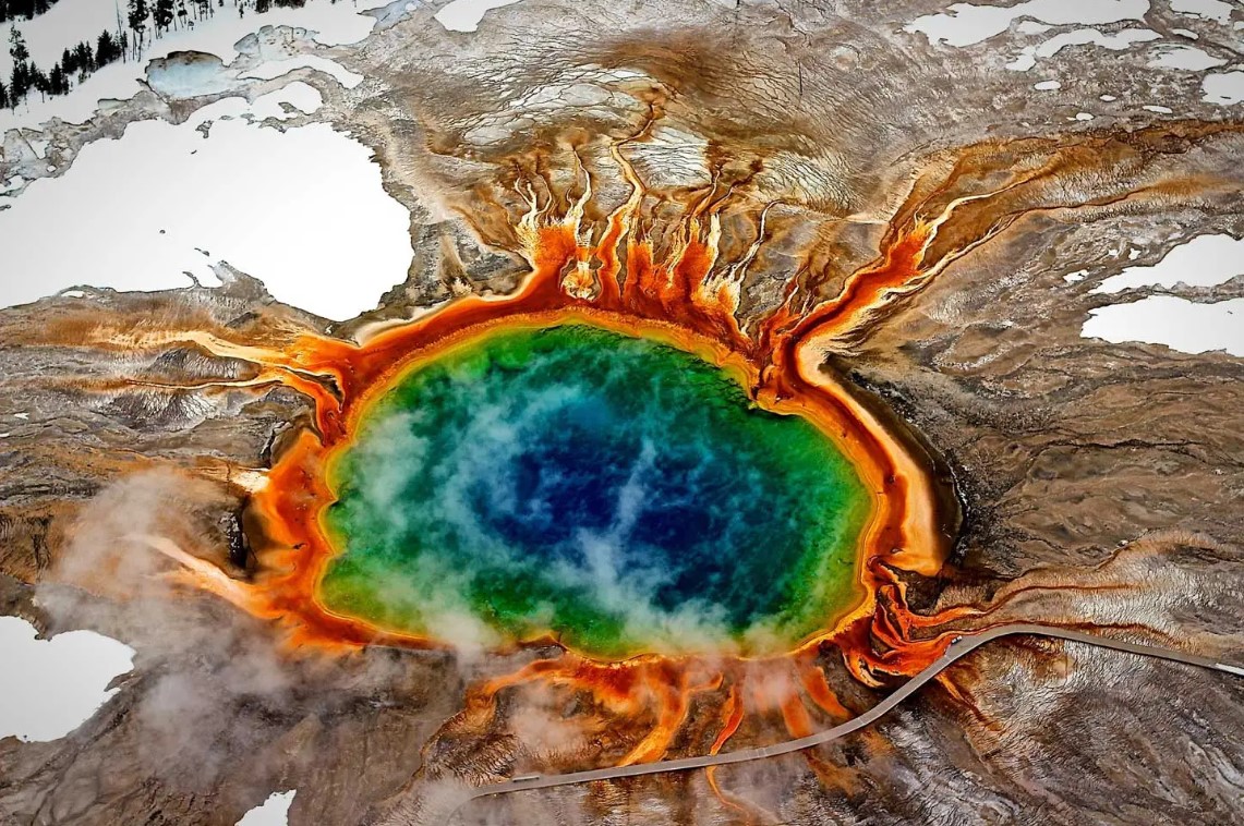 Yellowstone Yanardağı'nın Patlamasını Engelleyen Dev Bir 'Magma Kapağı' Keşfedildi