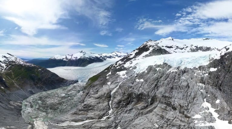 Alaska’da Rekor Buzul Taşkını: Uzmanlardan “Yeni Normal” Uyarısı