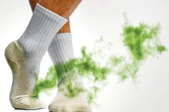 Ayağınızın Arasındaki Gizli Dünya: Çoraplarınızda Yaşayan Milyonlarca Mikrop