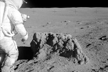 NASA’yı Yıllarca Yanılttı: Ay Tozundaki Gizli Fizik Hatası Ortaya Çıktı