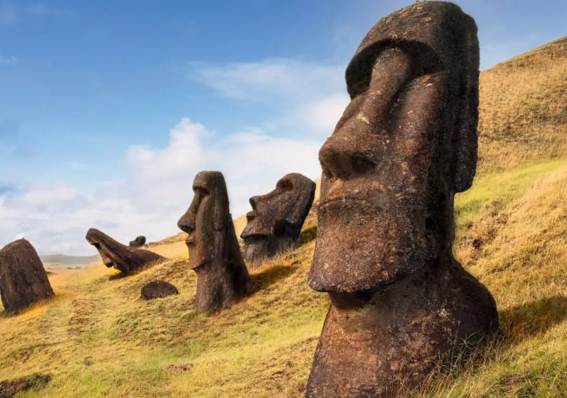 Paskalya Adası’nın Dev Heykelleri Tek Bir Toplumun Ürünü Değilmiş