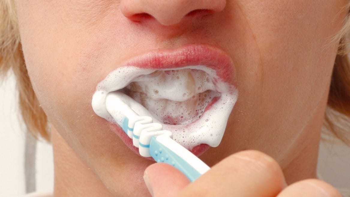 Diyabet ve Ağız Sağlığı Arasındaki Kritik ve Çift Yönlü Bağ: Yeni Bulgular, Uzman Görüşleri ve Klinik Uyarılar