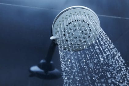 Sıcak mı Soğuk mu? Duş Sıcaklığının İnsan Vücudu Üzerindeki Bilimsel Etkileri Mercek Altında