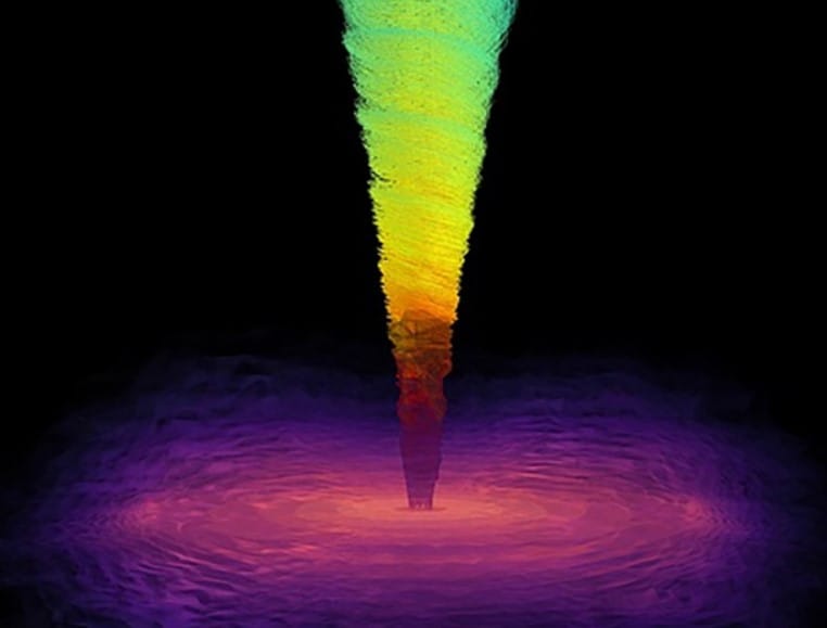 Süper Bilgisayarlar Kara Deliklerin Eşiğinde Gerçekte Ne Olduğunu Ortaya Çıkardı