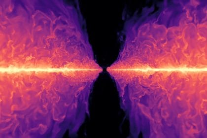 Süper Bilgisayarlar Kara Deliklerin Eşiğinde Gerçekte Ne Olduğunu Ortaya Çıkardı